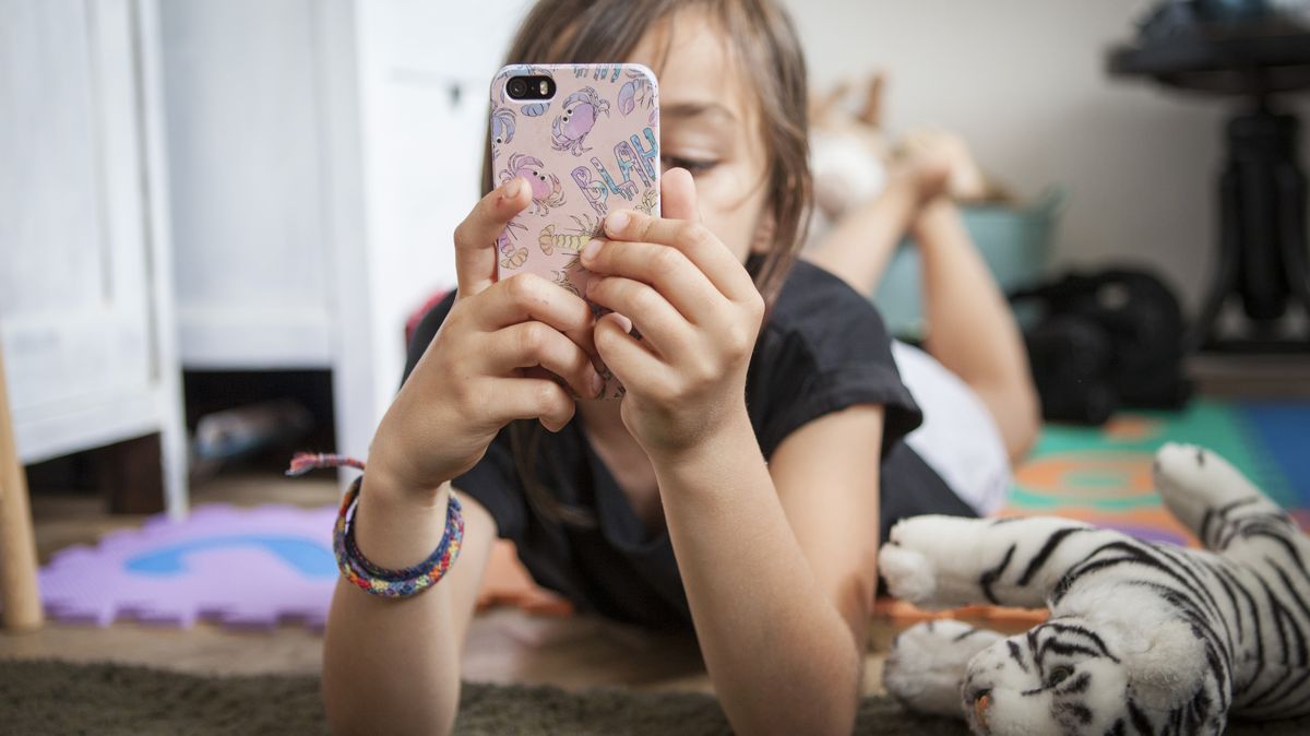 Češi se bojí, že technologie odrazují děti od pohybu. Rizika jsou ale jinde